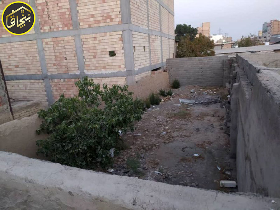 زمین در چهاردانگه